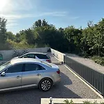 Design Nux With Heated Pool & Secluded Garden Višnjan