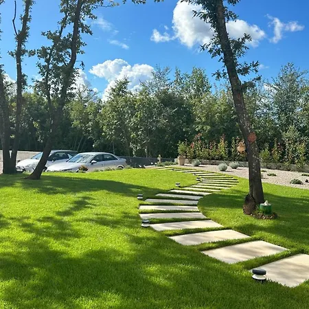 Villa Design Nux With Heated Pool & Secluded Garden